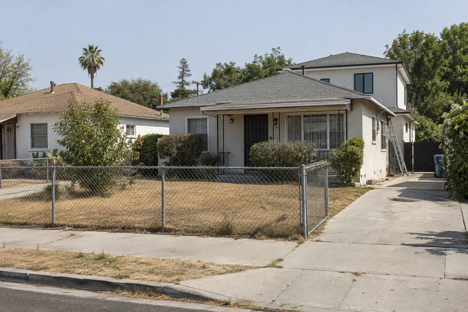 1940s tract homes with shingle roofs, typical of North Hollywood