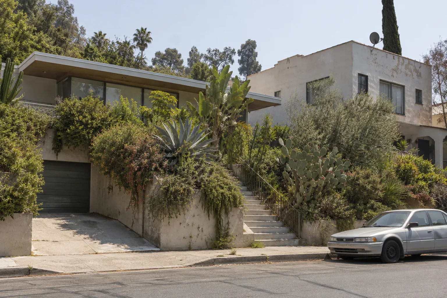 Mid-century flat-roofed homes on a steep street, typical of Silver Lake